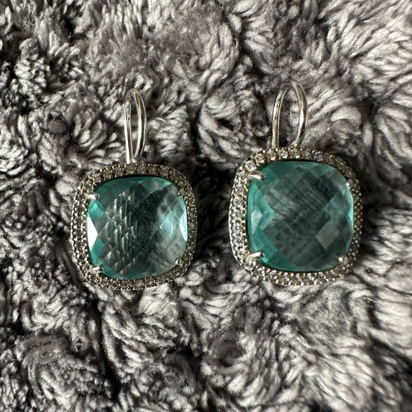 Blue topaz and white sapphire in 925 silver earring frame. Si beautiful &l light - Picture 3 of 4